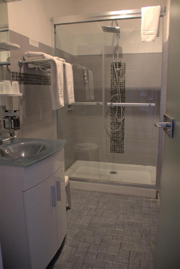 Logis Hotel Le Clement V Roquemaure  Luaran gambar