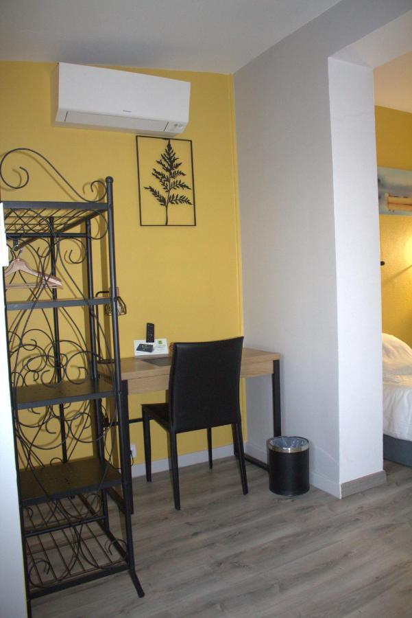 Logis Hotel Le Clement V Roquemaure  Luaran gambar