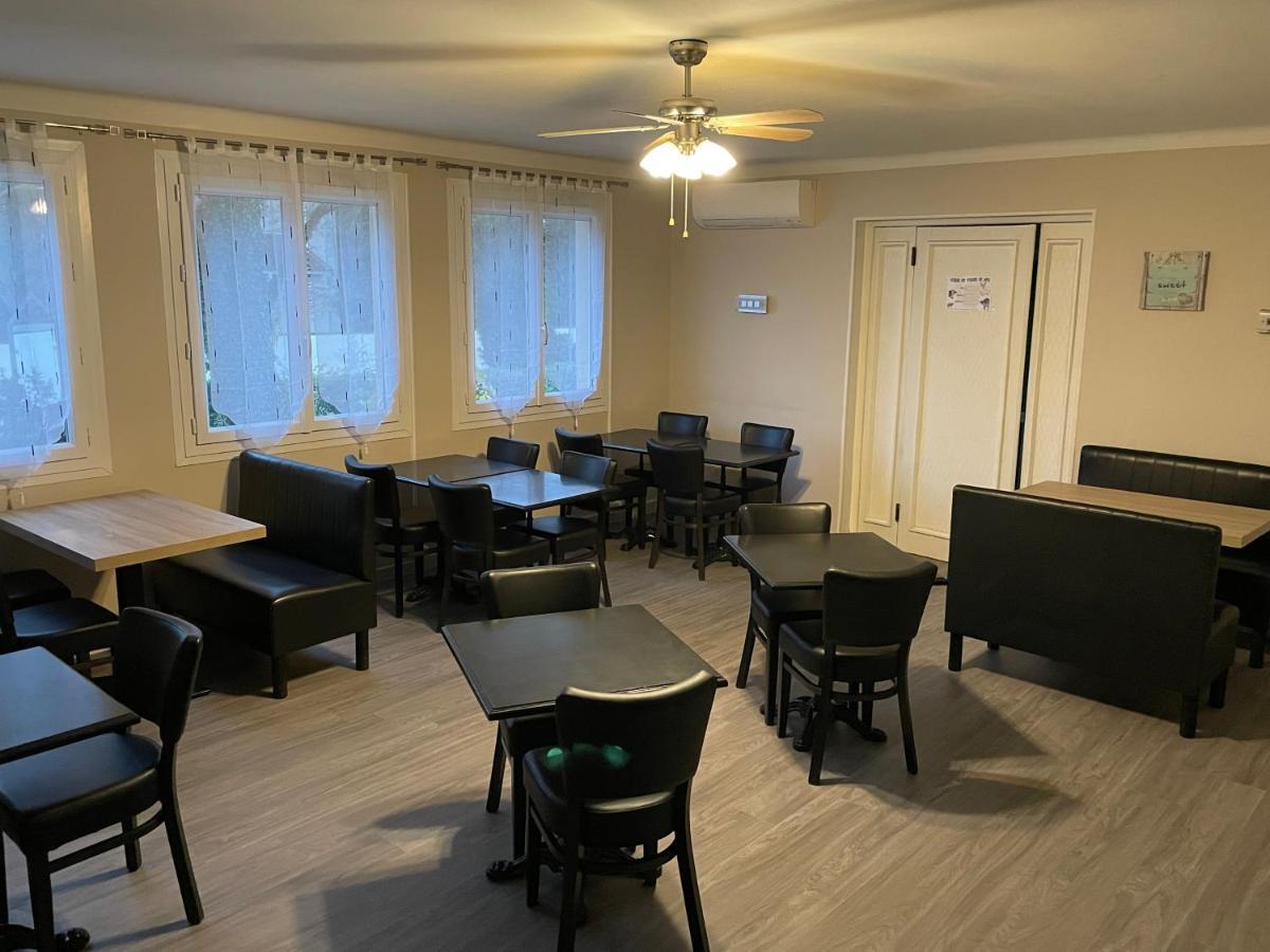 Logis Hotel Le Clement V Roquemaure  Luaran gambar